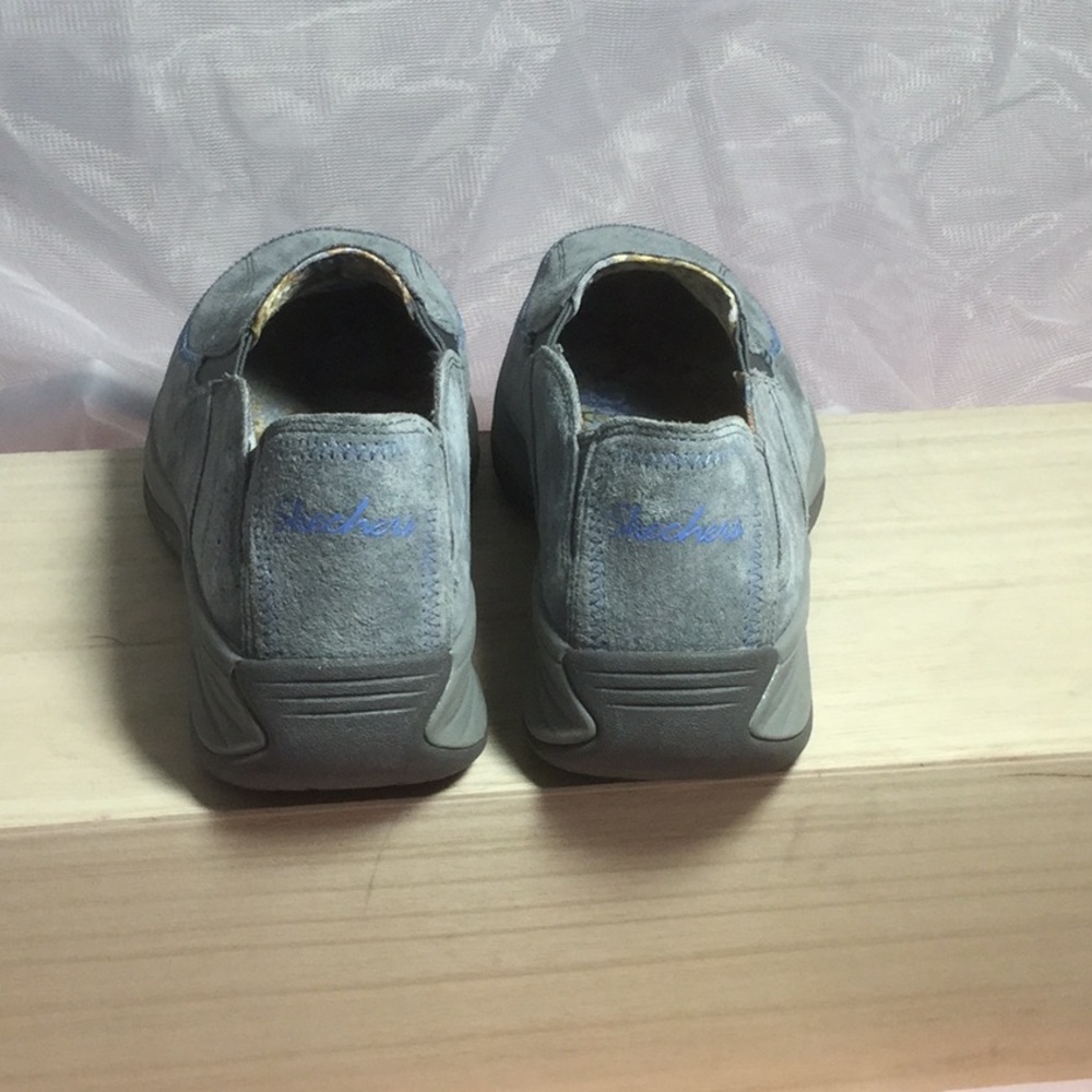 Sketchers Memory Foam Gel Infused Suede Slip Ones - image 4